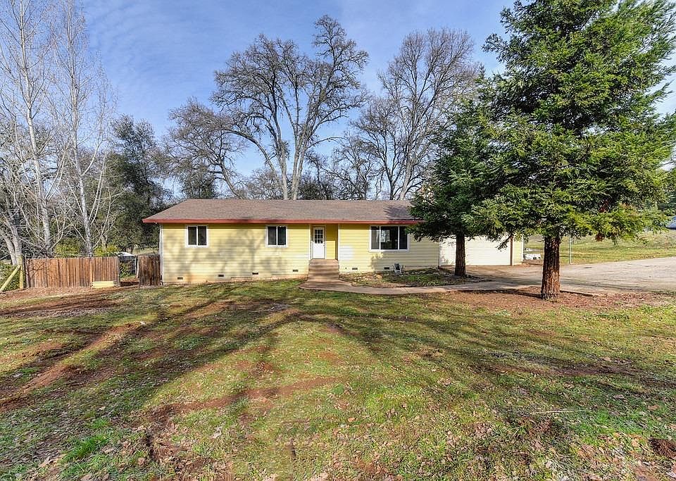 2nd image of 2440 Ponderosa Rd