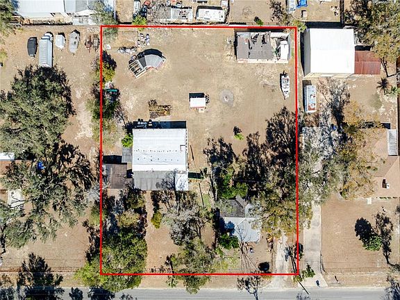 2nd image of 4004 Amber Rd