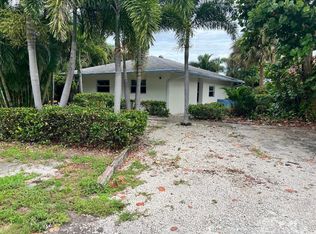 151 Manchester St, Boca Raton, FL 33487