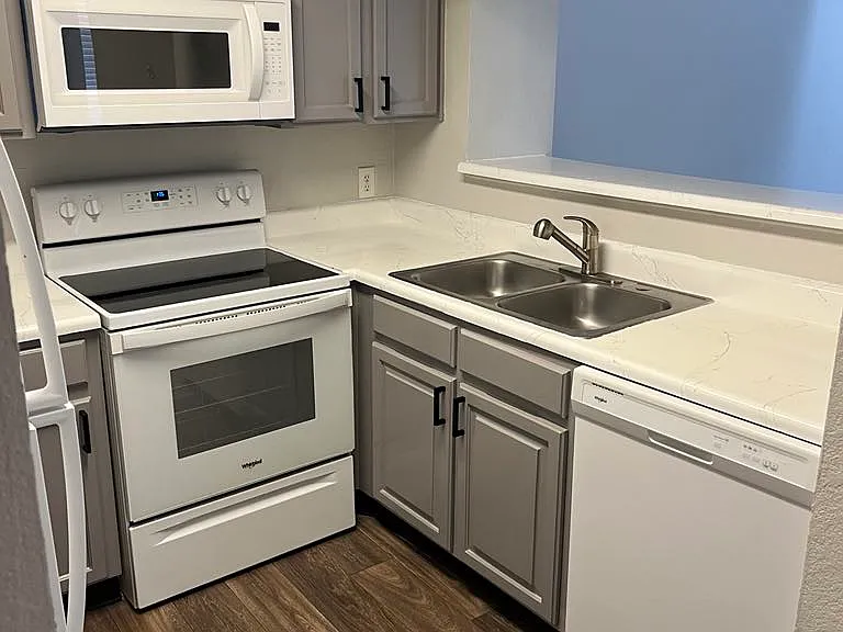 2305 Basil Dr #D207 — Photo 1