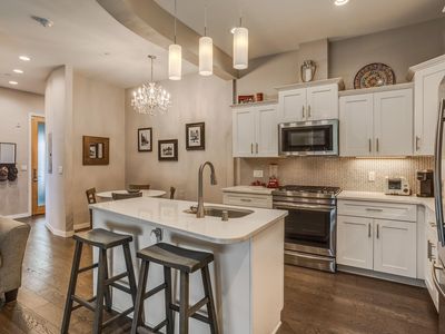 3600 Central Ave SE #107, Albuquerque, NM, 87108