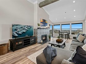 260 Cagney Ln, Newport Beach, CA