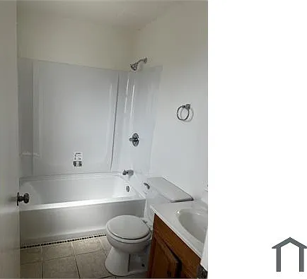 2 bed, 950 sqft, $2,200 — Photo 3