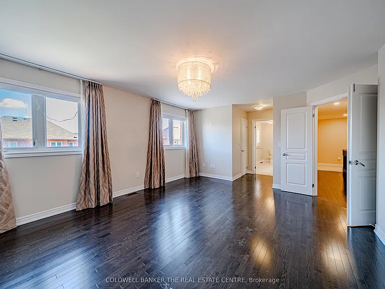 15 Military Ct — Photo 23