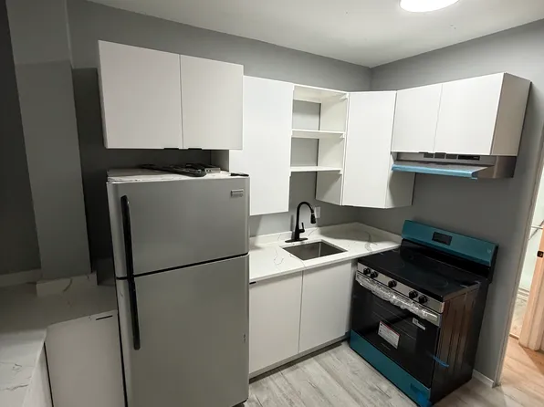 241 S 12th St, Reading, PA