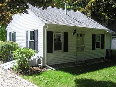 Back Cottage 2BR 1 bth