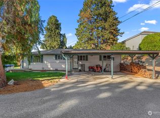 151 27th St NE, East Wenatchee, WA