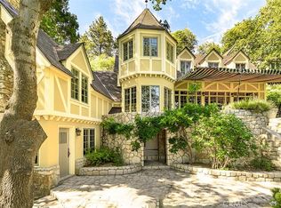 28061 N Shore Rd, Lake Arrowhead, CA 92352