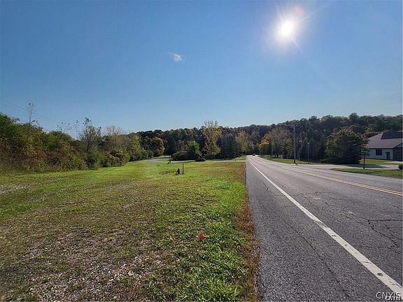 2nd image of Peck Hill Rd #22