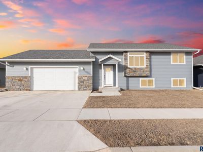 412 E Cairos Pl, Brandon, SD, 57005