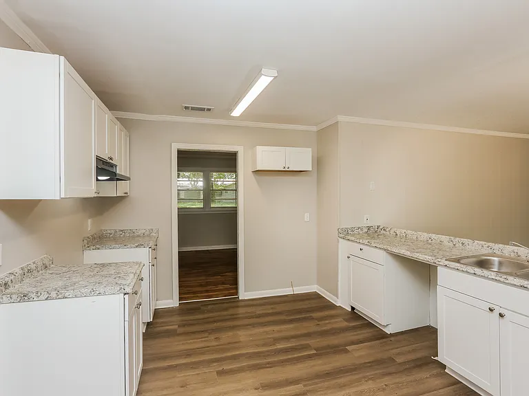 5538 Pine Lane Dr — Photo 12