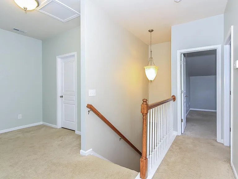 120 Misty Knoll Ln — Photo 29
