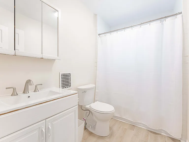 129 Walnut St — Photo 17