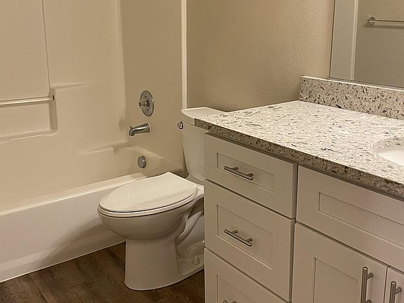 5th image of 2215 NE 163rd Ave #1