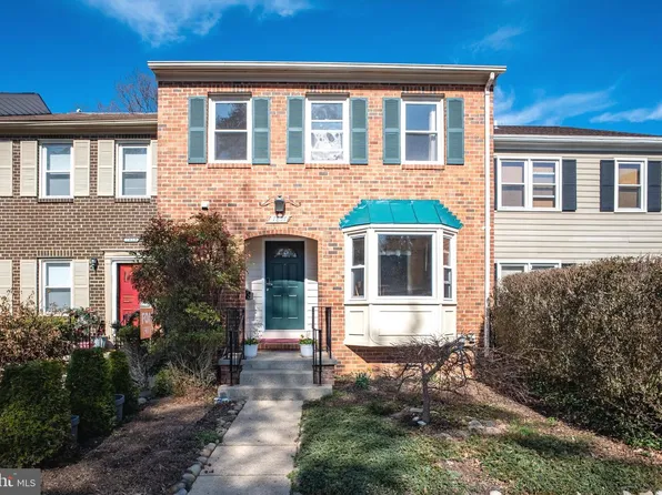 7857 Heatherton Ln, Rockville, MD 20854