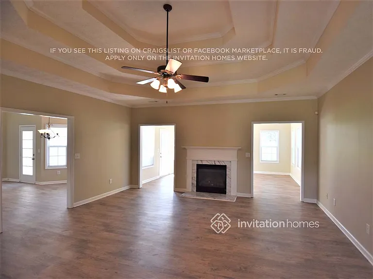 312 Glouchester Dr — Photo 6