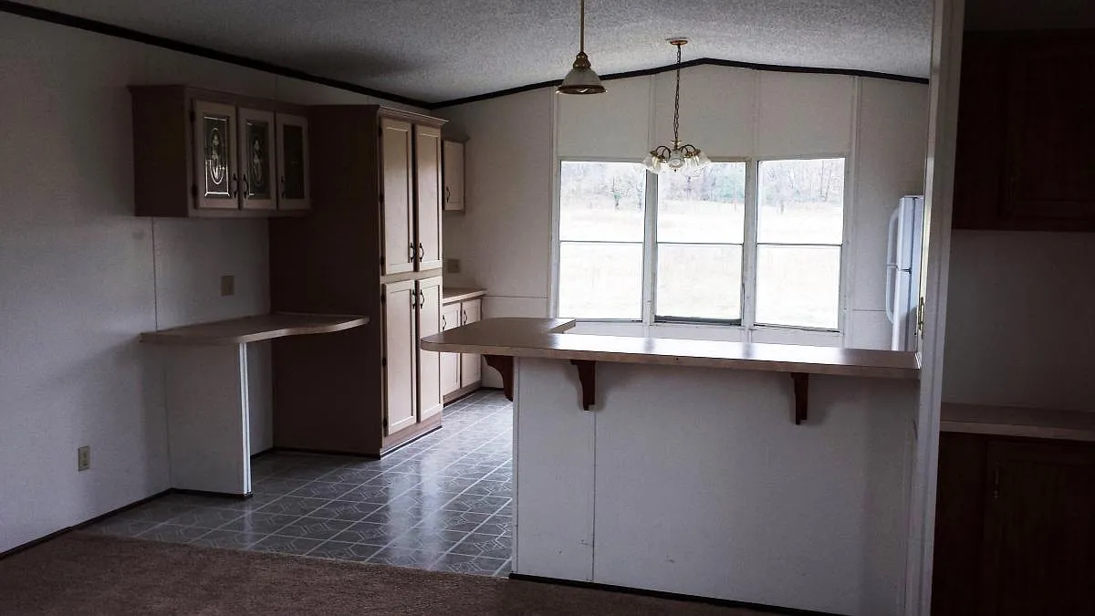 2 bed, 1280 sqft, $900 — Photo 4