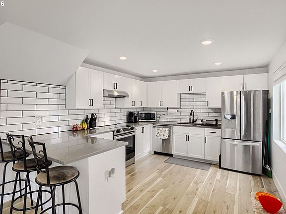 3rd image of 102 SE 3rd St