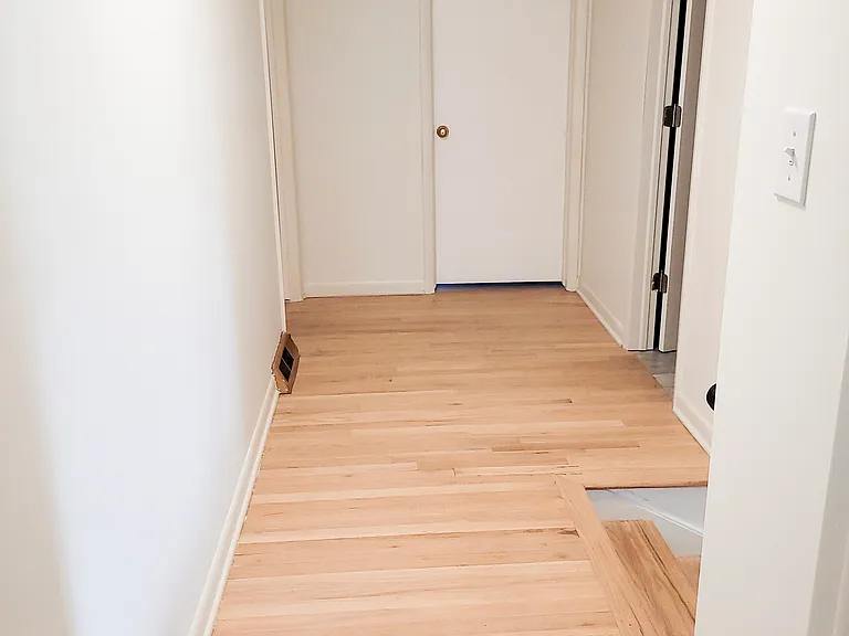 517 E McGee St — Photo 8