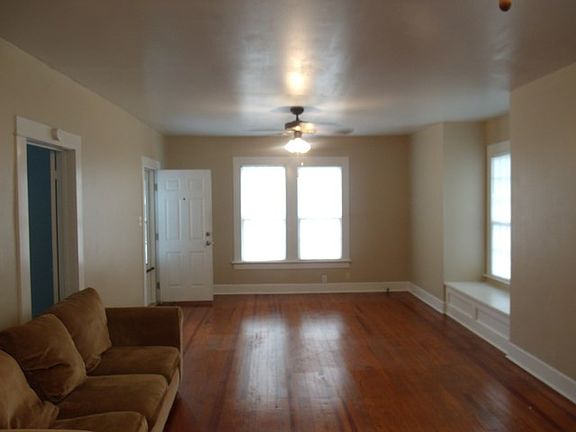 3rd image of 505 E Jones St