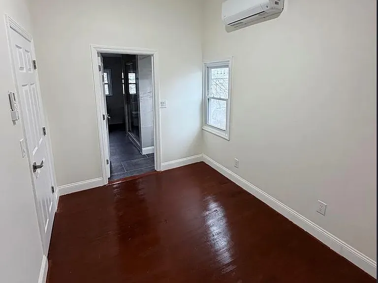 39 Jackson St #2 — Photo 5