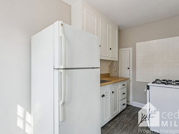 5th image of 405 N Hillside St APT 8