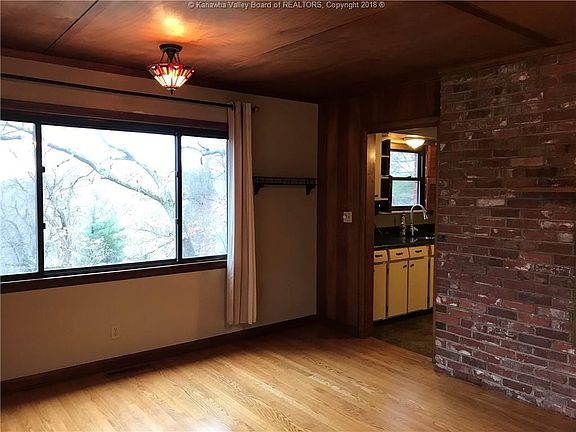 4th image of 203 Thurston Dr