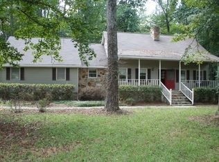 38 Sorrellwood Ln, Sharpsburg, GA 30277