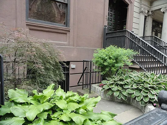 Rented by Corcoran | media 6