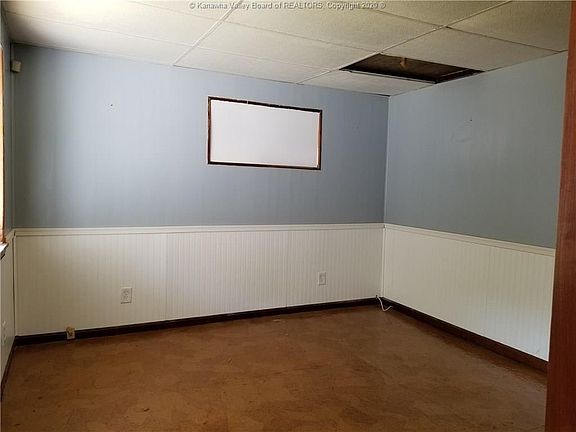 3rd image of 4907 Raven Dr