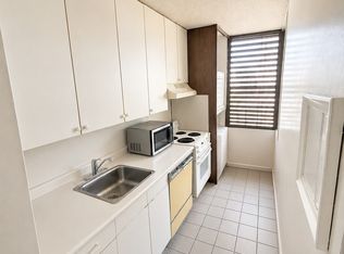Camelot, Honolulu, HI 96822