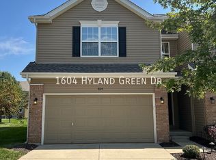 1604 Hyland Green Dr, O'Fallon, MO 63366