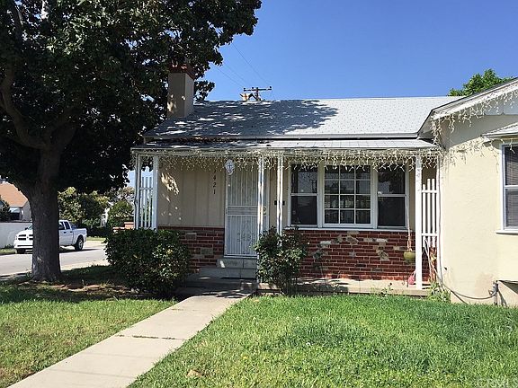 3rd image of 1421 Stevens Ave