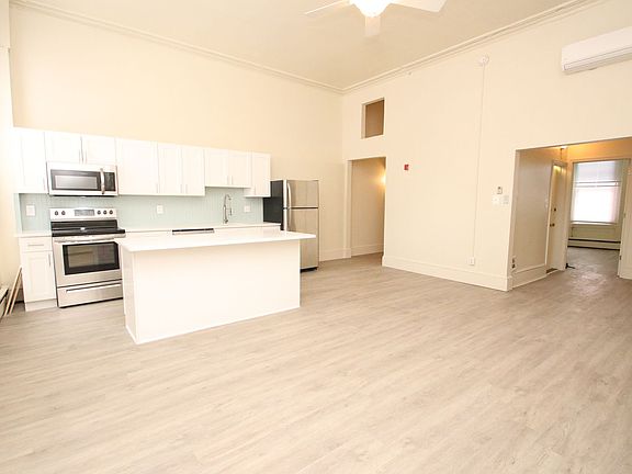 5th image of 402 S 9th St #2F
