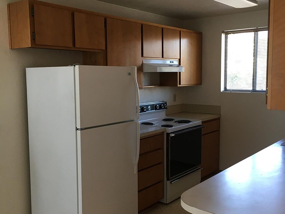 2nd image of 323 3rd Ave #B