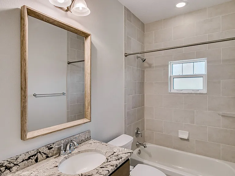 1398 Tullagee Ave — Photo 27