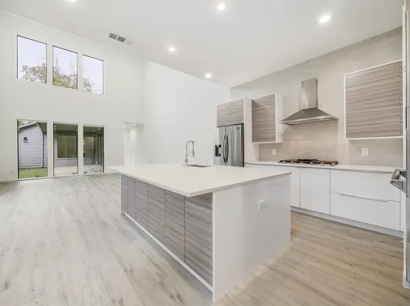 2326 Vagas St, Dallas, TX 75219