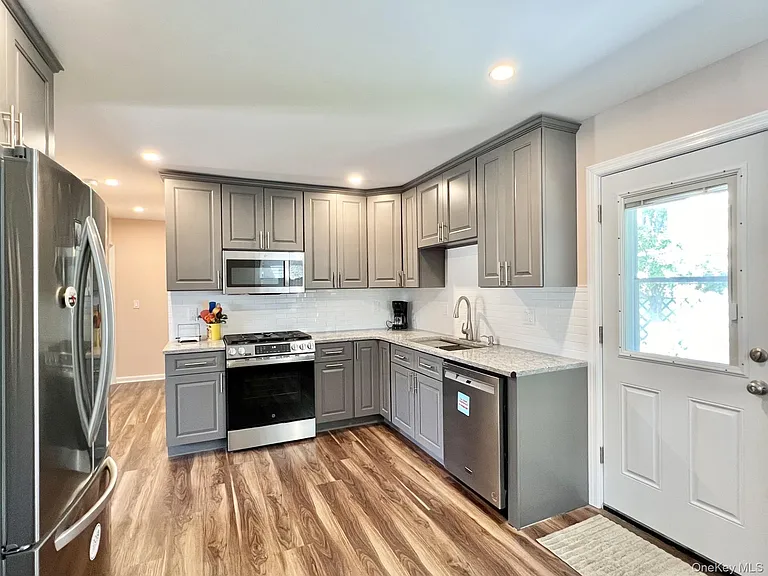 7 Mindy Ln — Photo 8
