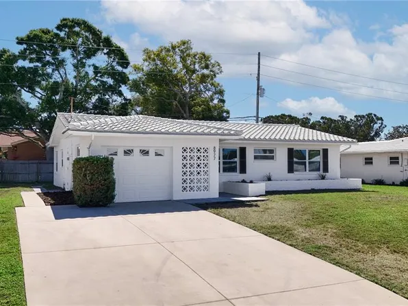 8977 140th Way, Seminole, FL 33776