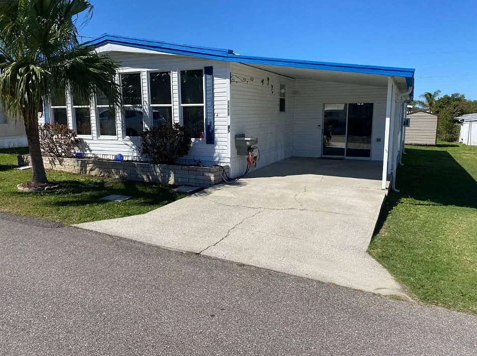 2 bed, 724 sqft, $850 — Photo 1