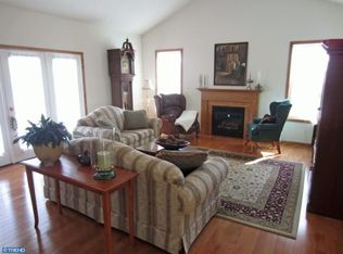 4 Osprey Cir, New Ringgold, PA 17960