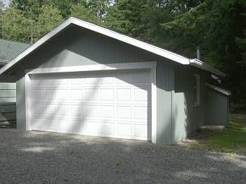 4th image of 29075 Scenic Dr NE