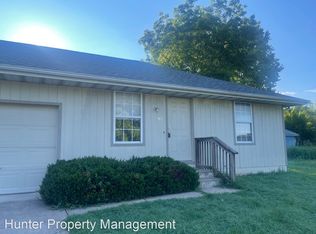 910 S Clifton Ave, Springfield, MO 65802
