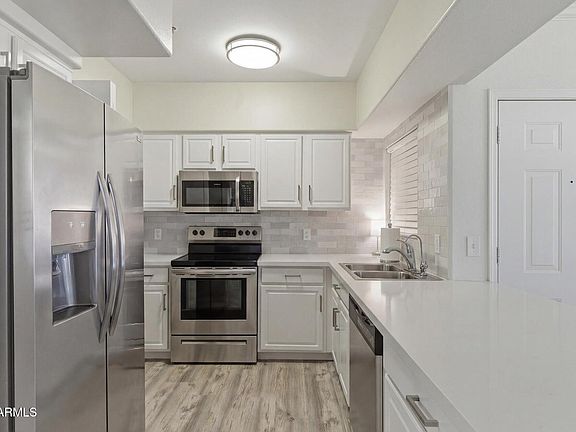 3rd image of 15095 N THOMPSON PEAK Parkway #1044