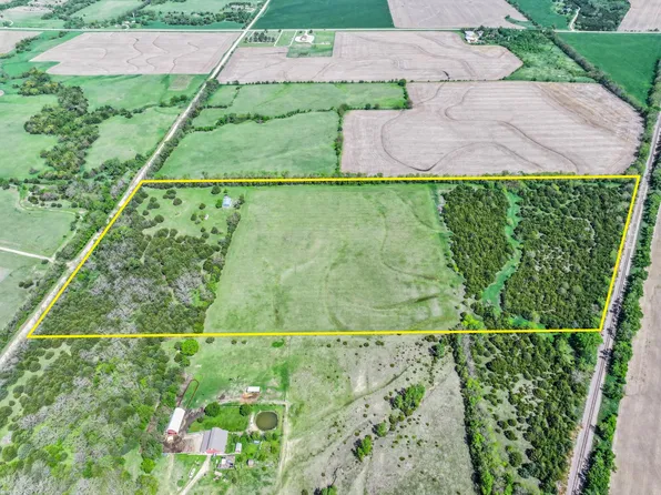 7802 S Harvest Hill Rd, Whitewater, KS 67154
