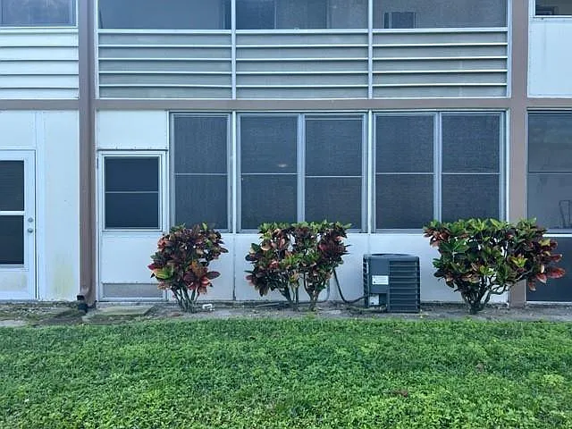 11 Cambridge E #11 — Photo 13
