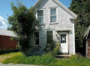 23 & 25 Wilton Rd, Farmington, ME 04938