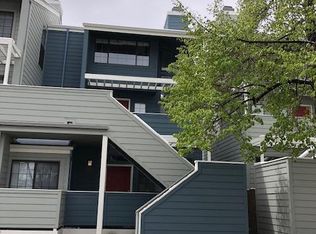 3461 28th St APT 8, Boulder, CO 80301