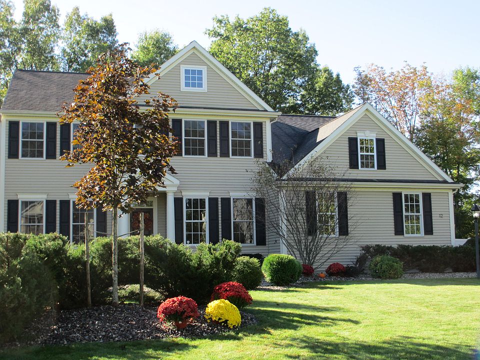 1st image of 12 Shelbourne Dr