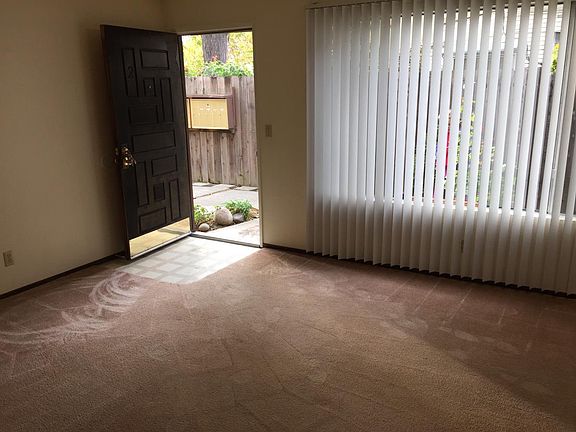 4th image of 2509 S St APT 2